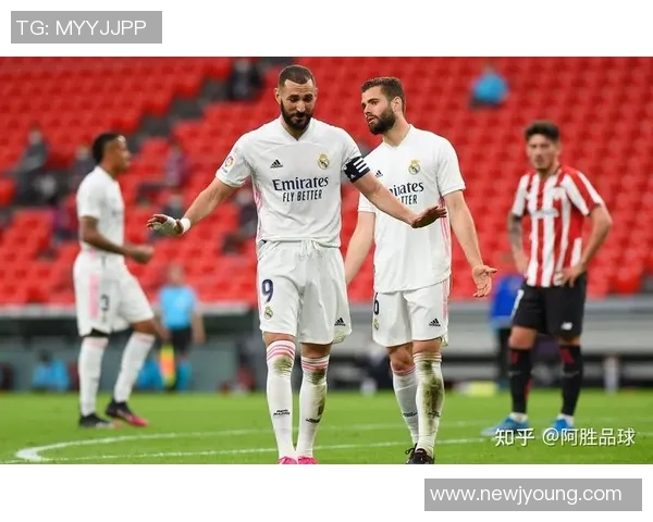 2002年皇马与巴塞罗那经典对决回顾及其历史意义分析 2002年皇马与巴塞罗那经典对决回顾及其历史意义分析